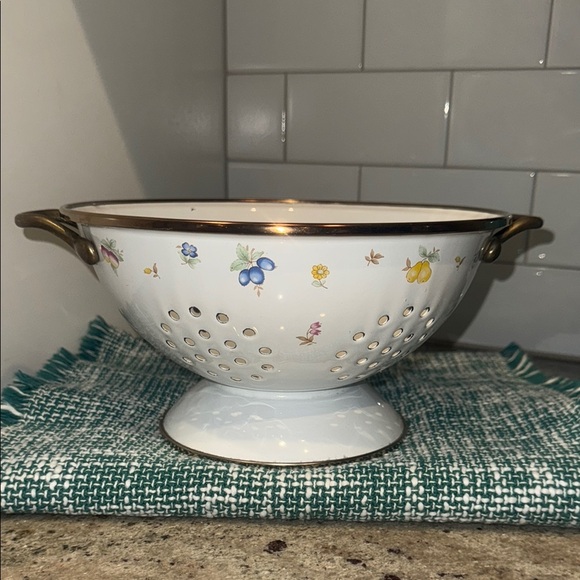 Other - Floral White Colander with Accents